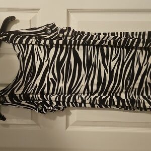 Cable & Gauge Black and White Patterned Top